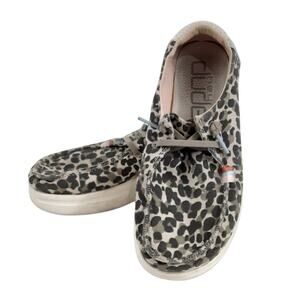 Hey Dude Wendy Rise Slip On Shoes Womens 6 Jungle Beige Boat Shoes Animal Print